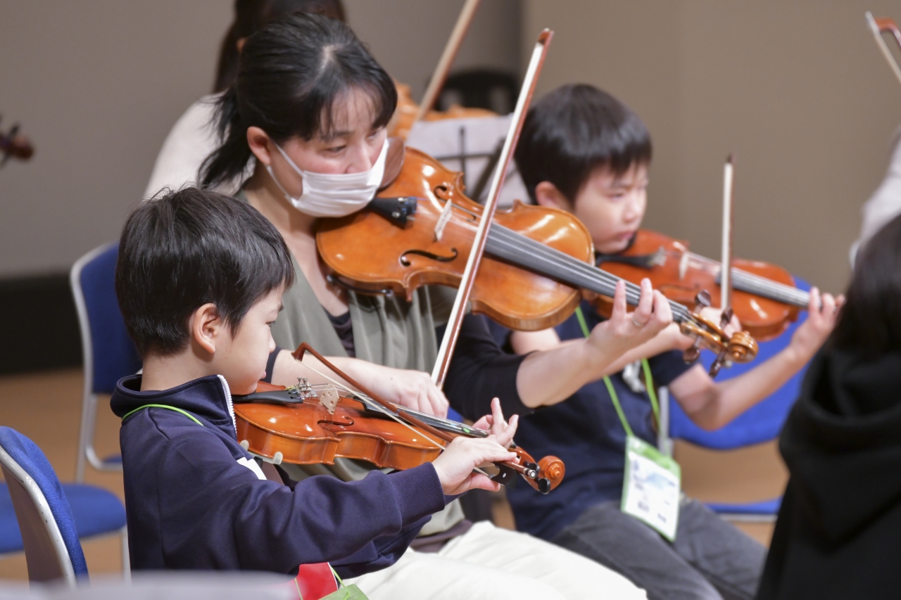 弦楽器初心者合奏コース 音楽クリニック「弦楽器初心者合奏コース」